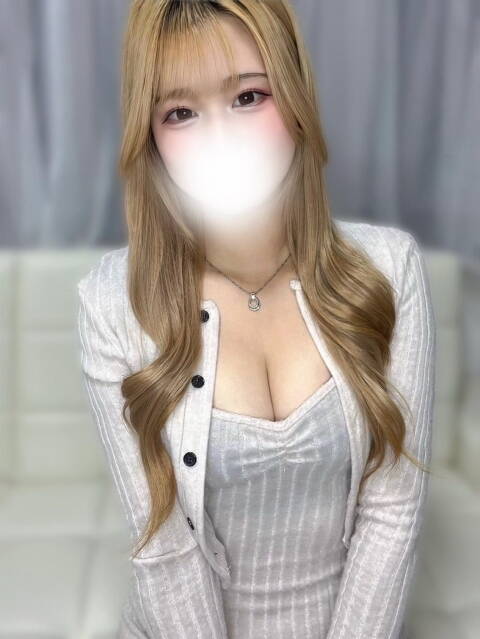 手嶋しおん