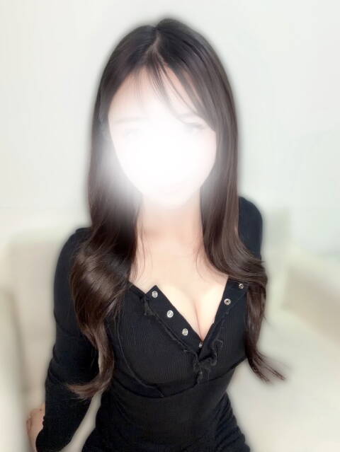 貴咲めいさ